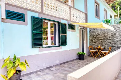 Casa da Tia Celeste III, a Home in Madeira