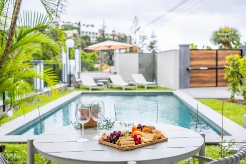 Modern Flat Just Steps From Shore