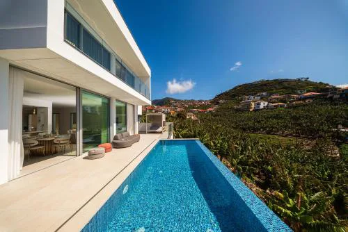 Villa Esmenaut by Madeira Dream Stays