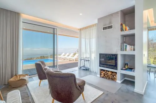 Casa Luz by LovelyStay