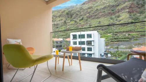 Brava Suite by LovelyStay