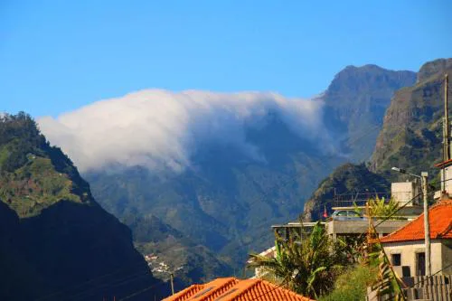 Gästezimmer mit Außenküche l Casa Vento Madeira