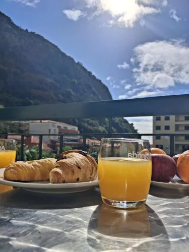 Ribeira Brava Studios - J