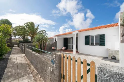 Casa Areia Dourada by An Island Apart