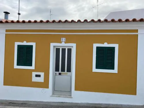 Casinha Amarela