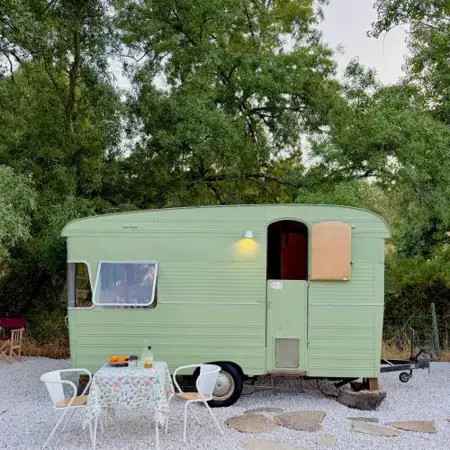 Olívia, Caravana Vintage, Castelo de Vide