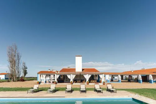 Charming Farm House With Pool