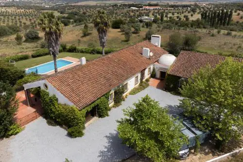 Courela da Azinheira - Country Guesthouse