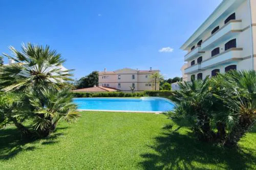 Pátio Sol Tróia Holiday House