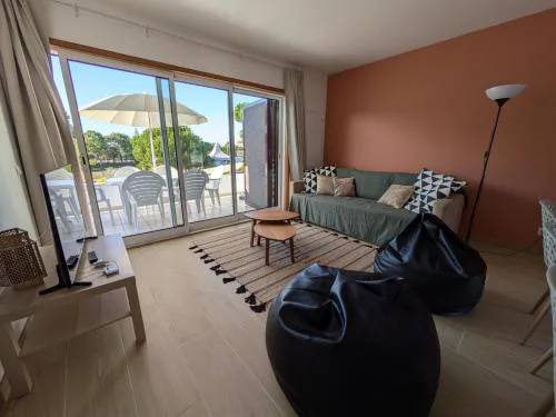 Private Lake Condo Apartment - Tróia
