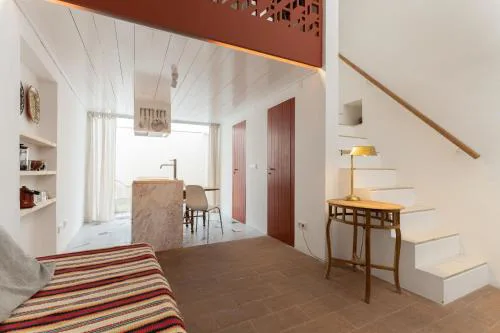Castelo Mezzanine