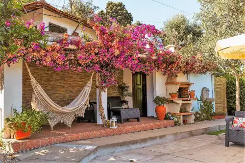 Cosy Countryside - Family House