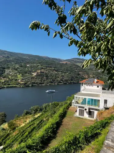 Douro Nest House