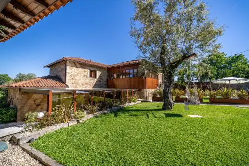Luxurious House in Braga with Pool