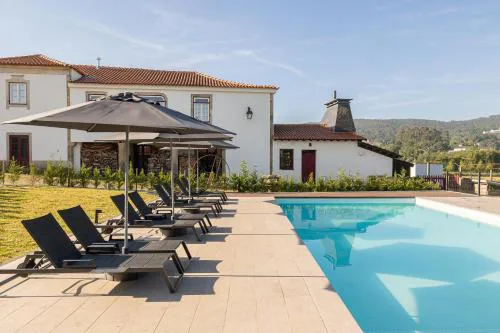CasaNova Farmhouse