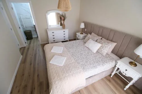 Esmeralda house com garagem privada