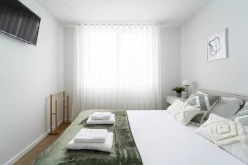 Forum Apartments by House and People