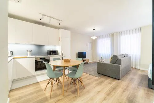 On The Square Studio - City Center by House and People