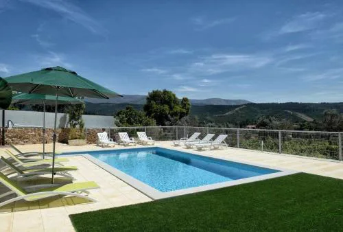 Casa da Caneleira (Camélias de Basto)