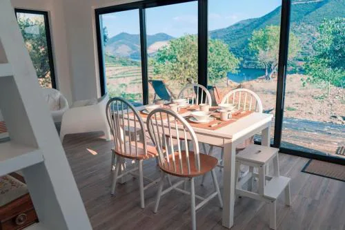 Casa do Losango - the Douro river as a border