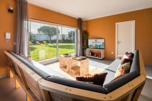 Beachfront Villa In Esposende