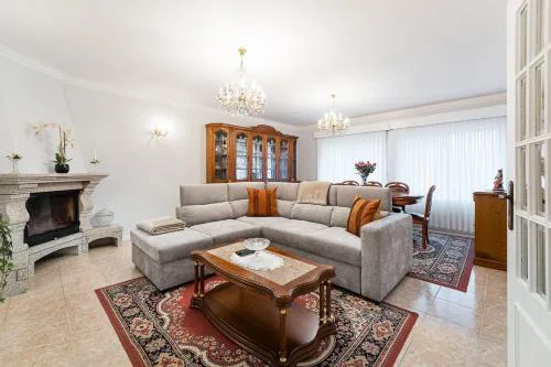 GuestReady - Urban rustic in Esposende
