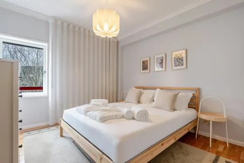 Seaside Urban Retreat – 5min to Esposende Beach