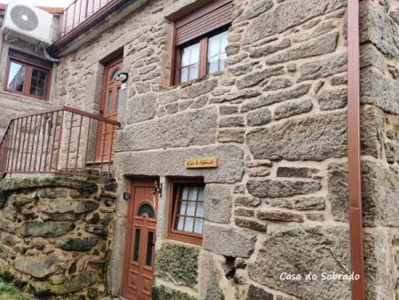 Casa do Sobrado-Gralhas-Montalegre