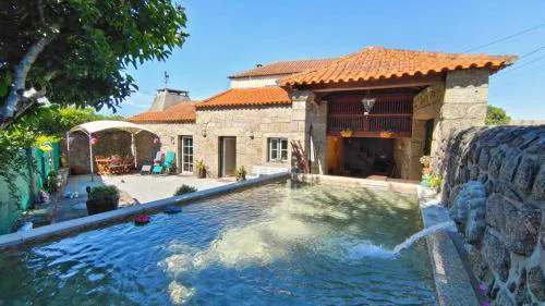 Casa Rústica com Piscina Privada - Perto do Porto