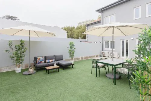 Liiiving in Matosinhos- Colorwave Terrace House