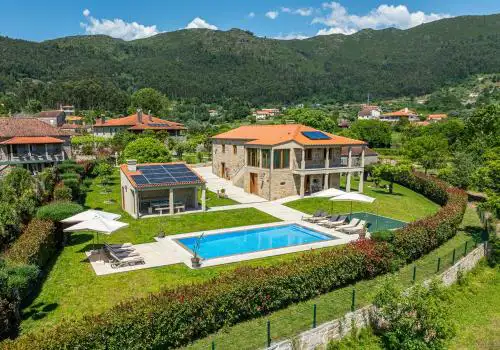 Casa da Ana - Villa with Private Pool and Garden