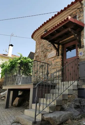 Vale d'mila - Casa do Candeeiro