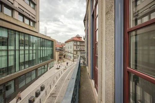 Aliados Town Hall Central Apt by LuxiStay