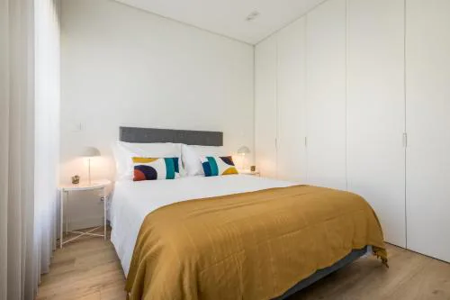 Antas Park with pool and gym - to work & leisure