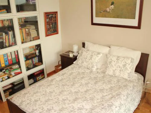 Apartment Schöne Ferienwohnung in Porto mit Sonnenterrasse by Interhome