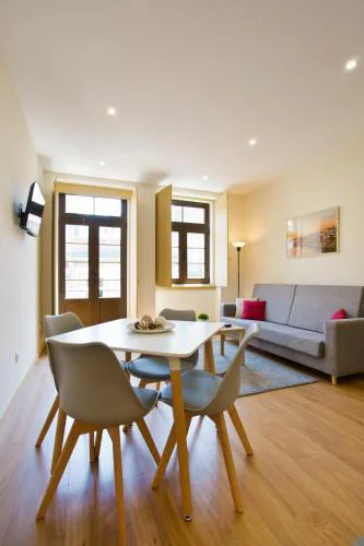 Aposentus - CS Trindade Apartments