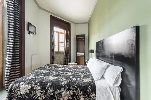 Belle Epoque Apartments - 2.1