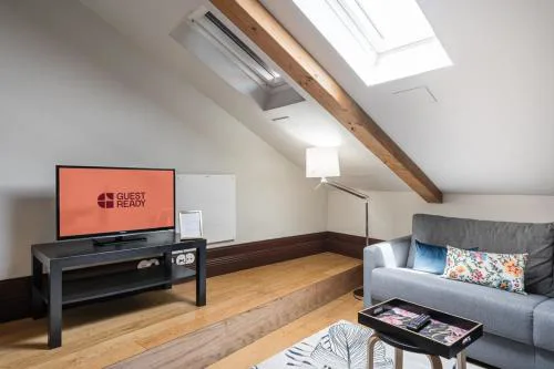 Belle Epoque Apartments - 5.1 (Attic)