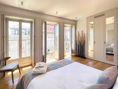 Boutique Apt in City Center w Stunning Douro Views