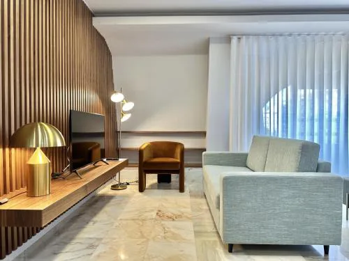 Bright apartment near Bolhao metro station