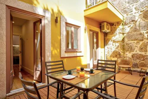 Cais das Pedras Terrace by Cozy Stay