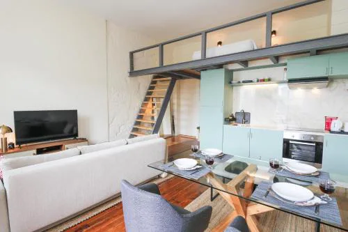 Cativo Mezzanine Loft