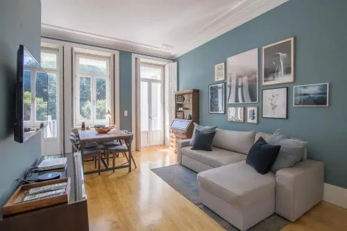 Central location with garden & equipped kitchen