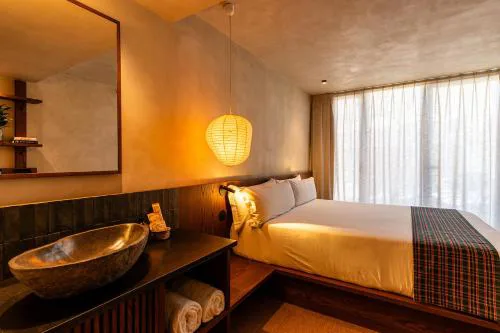 chic&basic Tokyo Hoose