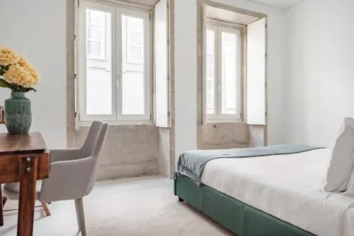 Decompress at a Tranquil, Minimal Urban Oasis with an Edge