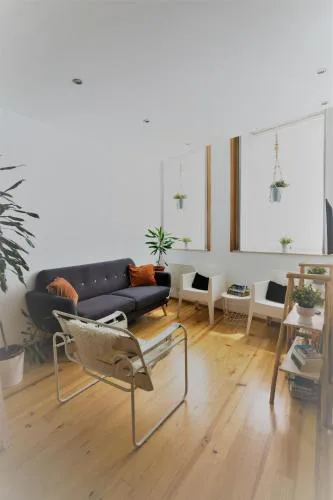 Downtown Porto Relaxed Apartment with Private Yard