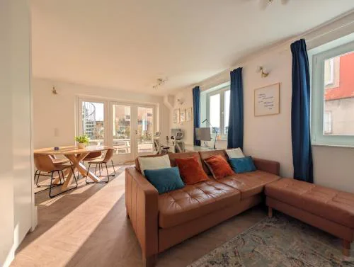 dvnest - Premium 1BR Apartment Designed for Remote Work