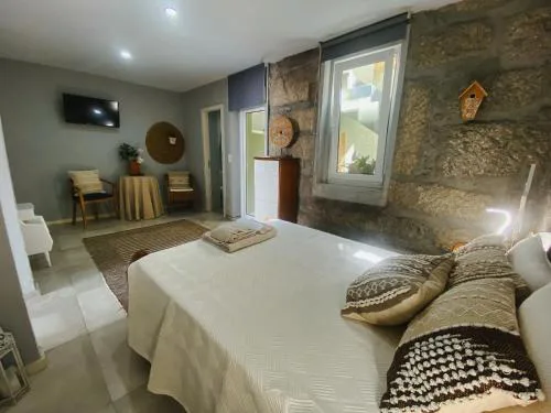 En-Suite Bedroom and Garage in Porto City Center