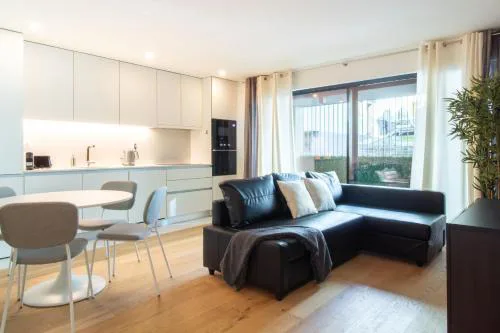 Golden Comfort CasaBela 7 Star by LovelyStay