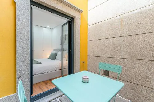 GuestReady - Blossom Mosaic Sunflower Apartment